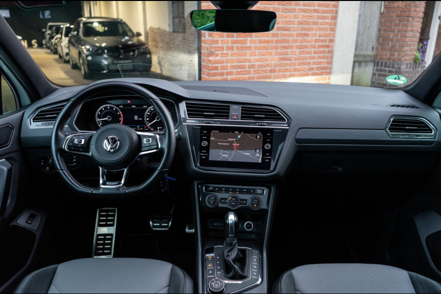 Volkswagen Tiguan 2.0 TSI 4Motion Highline R-Line Pano / Trekhaak / HUD