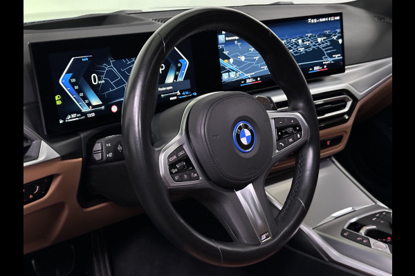 BMW 3 Serie Touring 330e M Sport Facelift Plug In Hybrid PHEV | Panodak | Lederen Competition Stoelen Memory | Trekhaak af Fabriek | Widescreen Navi | Head Up | 19 "L.M | Camera | Apple Carplay |