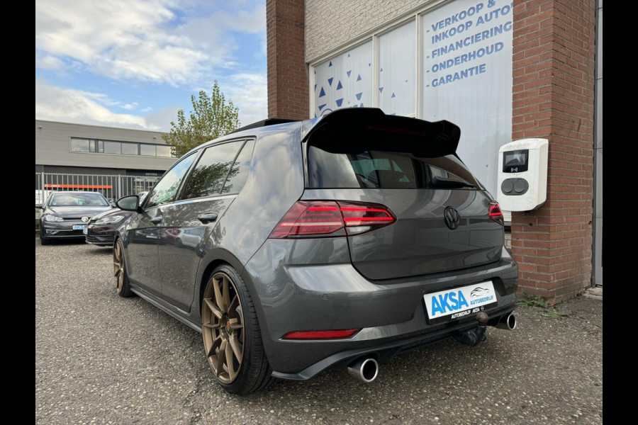 Volkswagen Golf 2.0 TSI GTI Performance Pano/DSG/Verlaagd/Memory/Leder/19inch/Standkachel/ElektrischeTrekhaak/PorscheVelgen/Blindspot/Camera/Dis