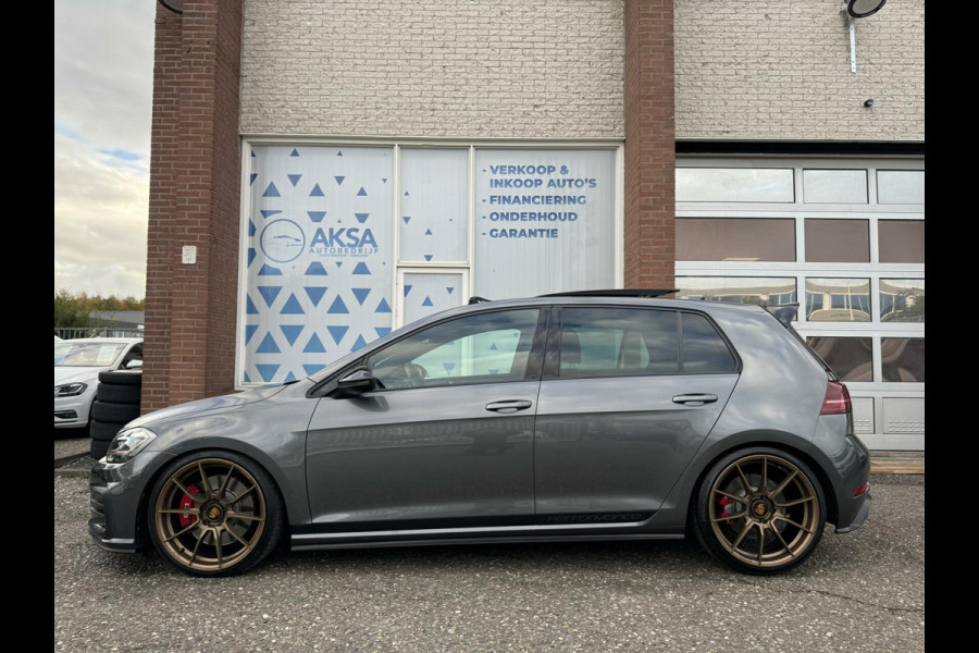 Volkswagen Golf 2.0 TSI GTI Performance Pano/DSG/Verlaagd/Memory/Leder/19inch/Standkachel/ElektrischeTrekhaak/PorscheVelgen/Blindspot/Camera/Dis