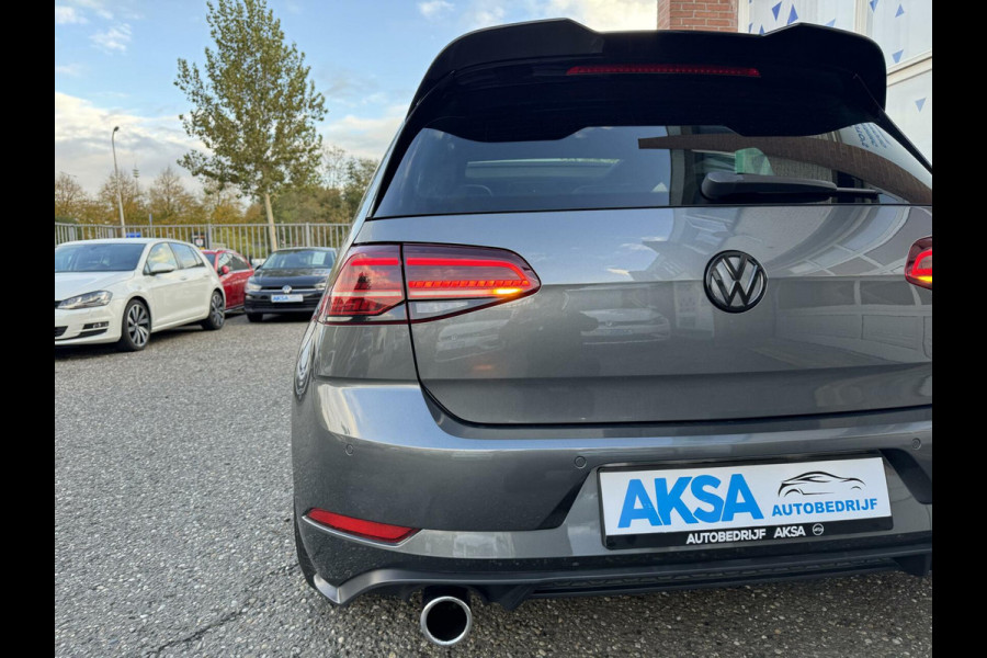 Volkswagen Golf 2.0 TSI GTI Performance Pano/DSG/Verlaagd/Memory/Leder/19inch/Standkachel/ElektrischeTrekhaak/PorscheVelgen/Blindspot/Camera/Dis