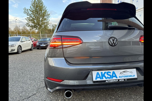 Volkswagen Golf 2.0 TSI GTI Performance Pano/DSG/Verlaagd/Memory/Leder/19inch/Standkachel/ElektrischeTrekhaak/PorscheVelgen/Blindspot/Camera/Dis