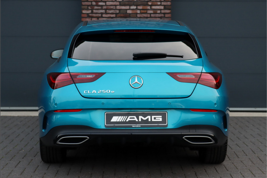 Mercedes-Benz CLA-Klasse Shooting Brake 250 e AMG Line Aut8 | Face Lift | Distronic Pro | Memory | Trekhaak | Nightpakket | Keyless Go | Sfeerverlichting | Verwarmd Stuurwiel | Surround Camera | Advanced Sound System | Augmented Reality |