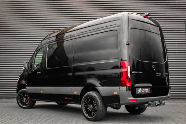 Mercedes-Benz Sprinter 319CDI L2H2 RWD 190PK FULL BLACK JB- EDITION / 3500KG / NEW / DIRECT RIJDEN / NAVIGATIE / PDC / FULL / LED