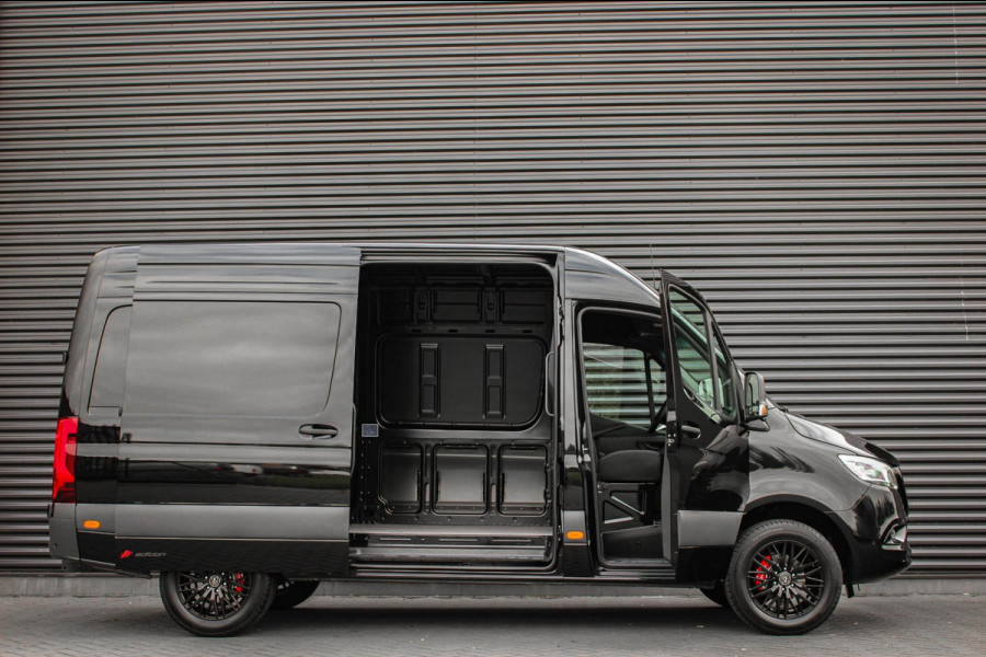 Mercedes-Benz Sprinter 319CDI L2H2 RWD 190PK FULL BLACK JB- EDITION / 3500KG / NEW / DIRECT RIJDEN / NAVIGATIE / PDC / FULL / LED