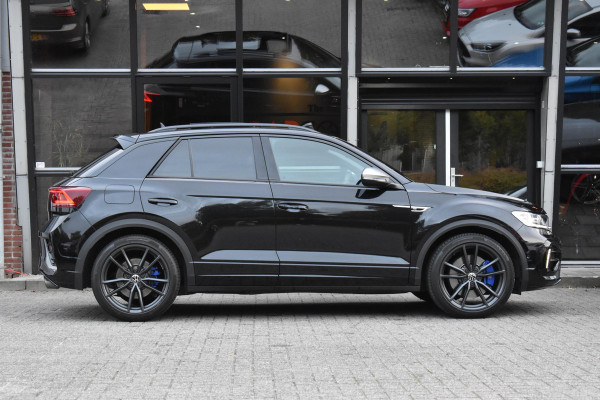 Volkswagen T-Roc Volkswagen T-ROC 2.0 TSI 4Motion R Pano Akra Camera Leder