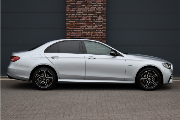 Mercedes-Benz E-Klasse 300 de Premium+ AMG Line Aut9 | Panoramadak | Distronic+ | Memory | Burmester | Leder | Stoelverwarming Achter | Keyless Go | HUD | Surround Camera | Multibeam LED |