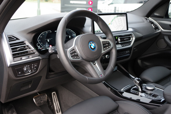 BMW X3 xDrive30e 293 PK High Executive M-Sport PHEV, Panoramadak, Elek. Trekhaak, Harman / Kardon, Adap. Cruise Control