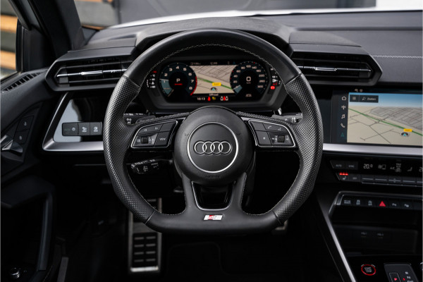 Audi S3 Sportback 2.0 TFSI quattro - Panorama | ACC | Stoelverwarming