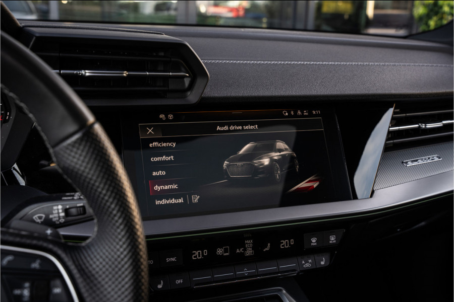 Audi S3 Sportback 2.0 TFSI quattro - Panorama | ACC | Stoelverwarming