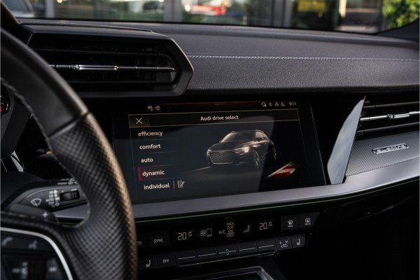 Audi S3 Sportback 2.0 TFSI quattro - Panorama | ACC | Stoelverwarming