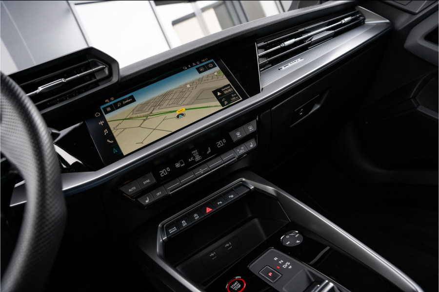 Audi S3 Sportback 2.0 TFSI quattro - Panorama | ACC | Stoelverwarming