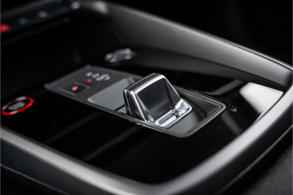 Audi S3 Sportback 2.0 TFSI quattro - Panorama | ACC | Stoelverwarming