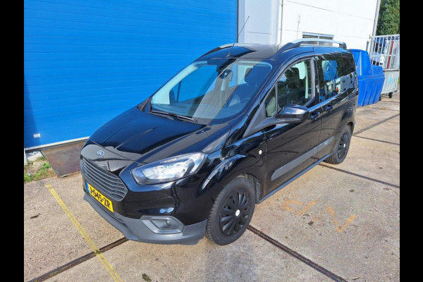 Ford Transit Courier Tourneo