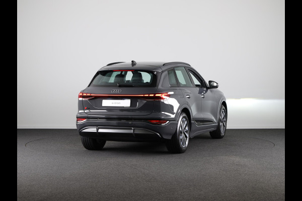 Audi Q6 e-tron Advanced edition performance 100 kWh Tech Plus pakket, sportstoelen met leder