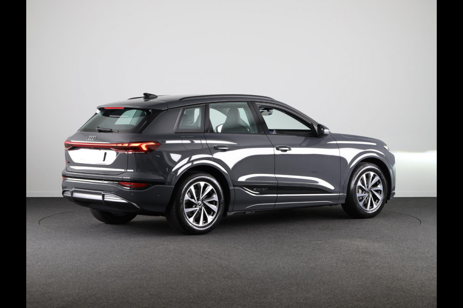 Audi Q6 e-tron Advanced edition performance 100 kWh Tech Plus pakket, sportstoelen met leder