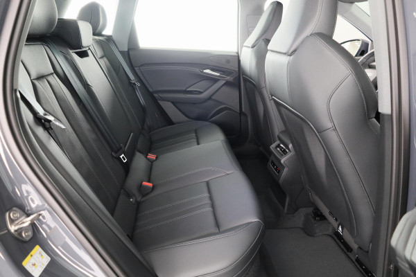 Audi Q6 e-tron Advanced edition performance 100 kWh Tech Plus pakket, sportstoelen met leder