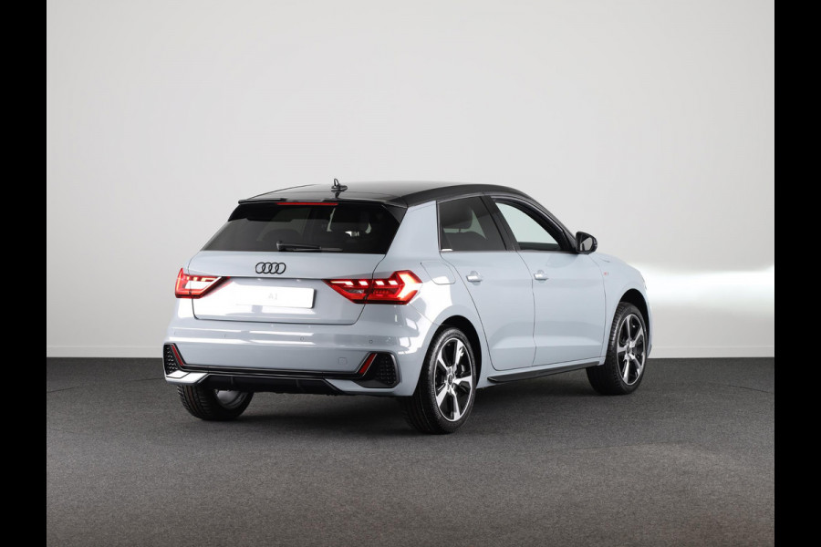 Audi A1 Sportback 30 TFSI S edition Optiekpakket zwart plus, stoelverwarming voorin, privacy glas