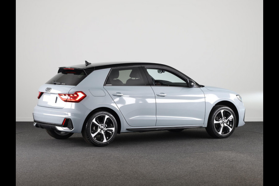 Audi A1 Sportback 30 TFSI S edition Optiekpakket zwart plus, stoelverwarming voorin, privacy glas