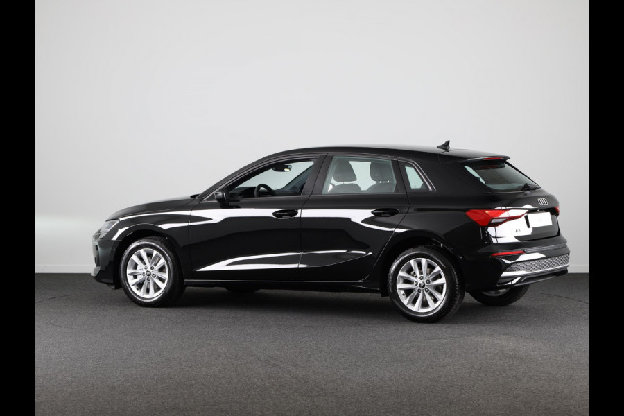 Audi A3 Sportback 30 TFSI Pro Line Audi A3 Sportback Pro Line S-tronic voor een vast maandbedrag van slechts € 499 (o.b.v. 24 maanden en 10.000 km per jaar).