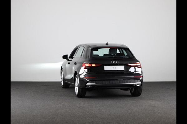 Audi A3 Sportback 30 TFSI Pro Line Audi A3 Sportback Pro Line S-tronic voor een vast maandbedrag van slechts € 499 (o.b.v. 24 maanden en 10.000 km per jaar).