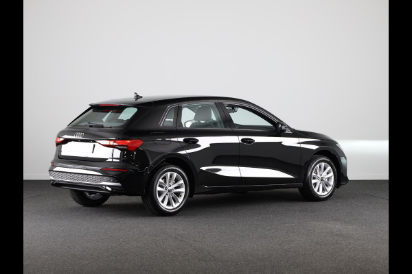 Audi A3 Sportback 30 TFSI Pro Line Audi A3 Sportback Pro Line S-tronic voor een vast maandbedrag van slechts € 499 (o.b.v. 24 maanden en 10.000 km per jaar).