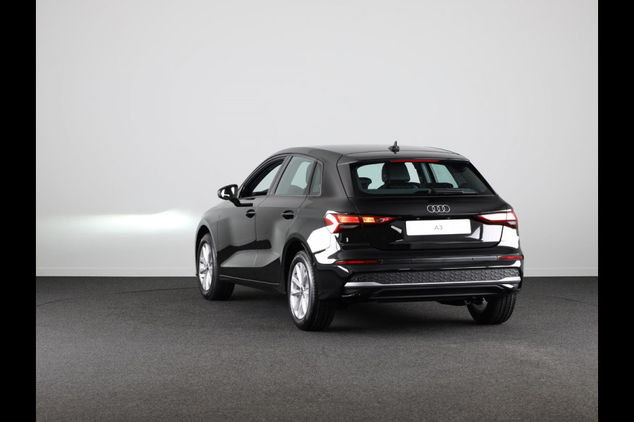 Audi A3 Sportback 30 TFSI Pro Line Audi A3 Sportback Pro Line S-tronic voor een vast maandbedrag van slechts € 499 (o.b.v. 24 maanden en 10.000 km per jaar).