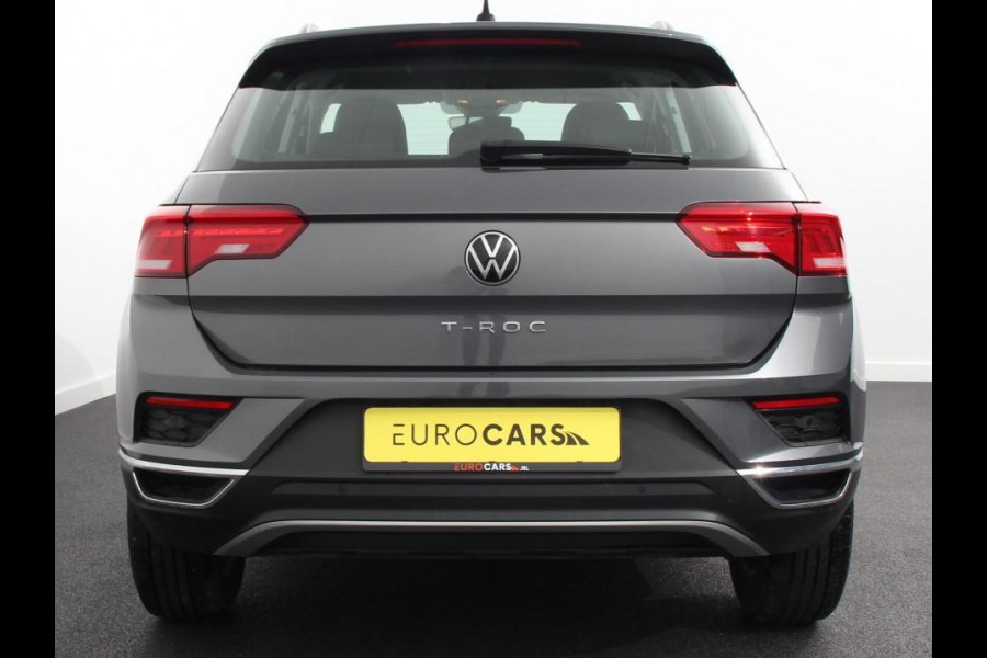 Volkswagen T-Roc 1.5 TSI Style | Navigatie | Apple Carplay/Android Auto | Electrisch bedienbare achterklep | Dab | Cruise Control |