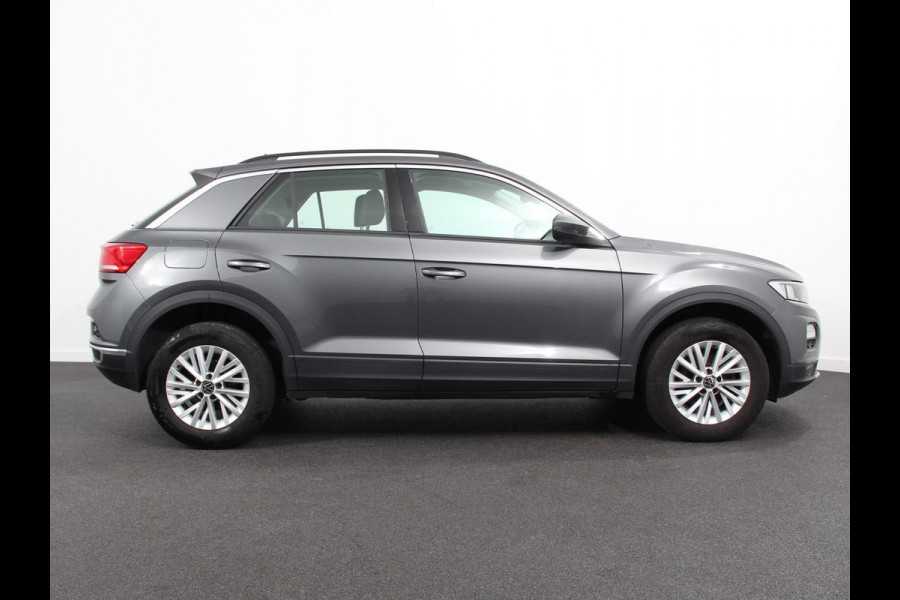 Volkswagen T-Roc 1.5 TSI Style | Navigatie | Apple Carplay/Android Auto | Electrisch bedienbare achterklep | Dab | Cruise Control |