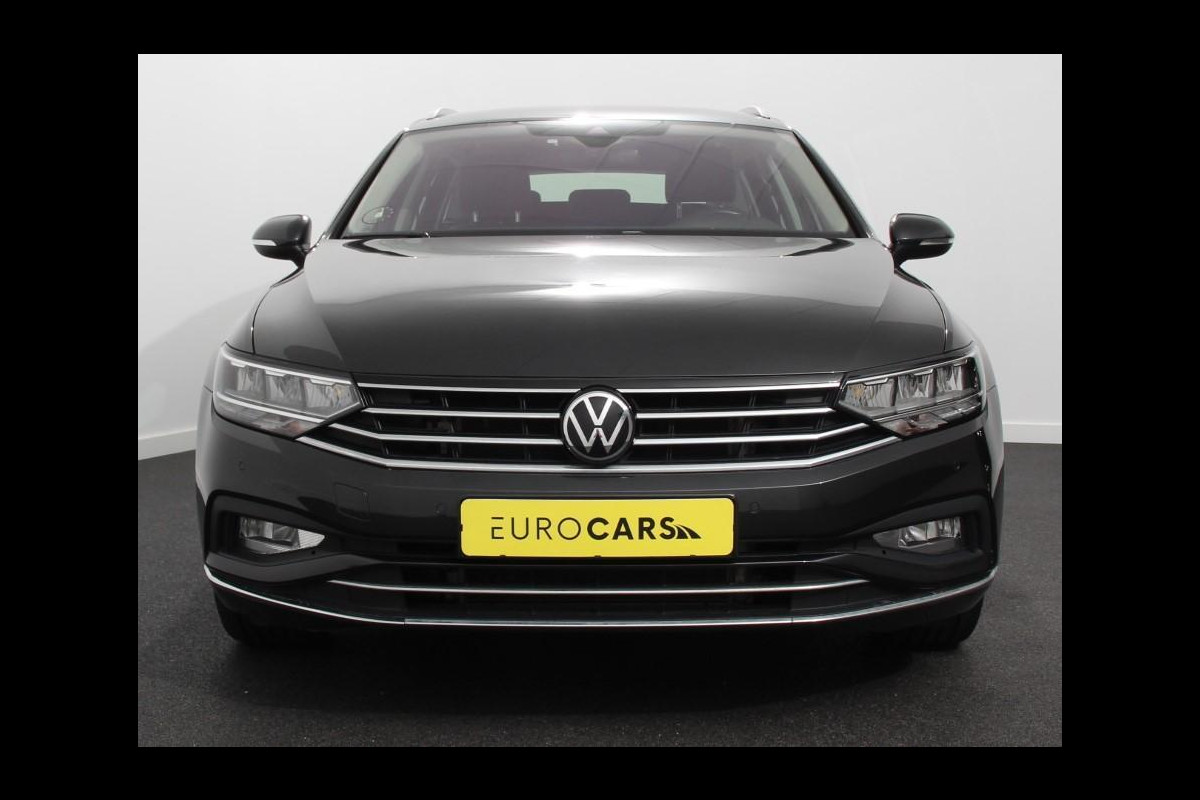 Volkswagen Passat Variant 1.5 TSI 150pk DSG Elegance High | Navigatie | Apple Carplay/Android Auto | Camera | Electrische kofferbak | Climate Control | Dab | Adaptive Cruise Control | Stoelverwarming