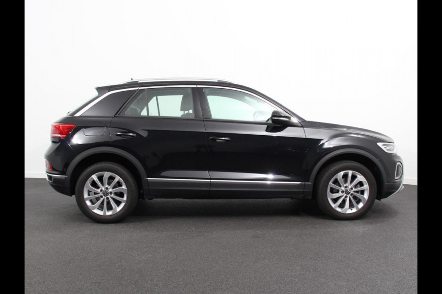 Volkswagen T-Roc 1.5 TSI 150pk DSG Style | Navigatie | Apple Carplay / Android Auto | Climate Control | Led | Digitale Cockpit | Adaptive Cruise Control