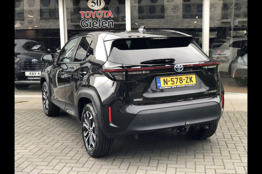 Toyota Yaris Cross 1.5 Hybrid Dynamic | Trekhaak, Apple CarPlay/Android Auto, 17 inch, Keyless, Privacy Glass, Parkeercamera