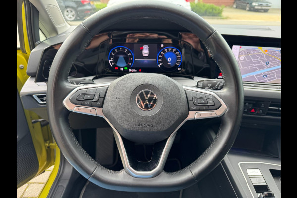 Volkswagen Golf 1.5 eTSI 150PK IQ LED ACC Pano Navi Carplay