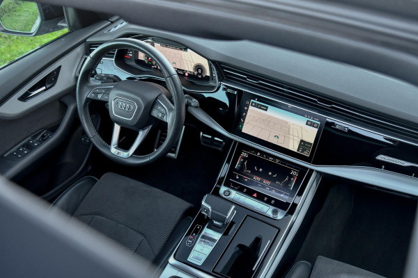 Audi Q8 55 TFSI e quattro BTW,3x S-Line. Luchtv, Softclose, Pano, ACC, 23'',B&O, Stuurvw, Keyless, Camera, Trekhaak, CarPlay!