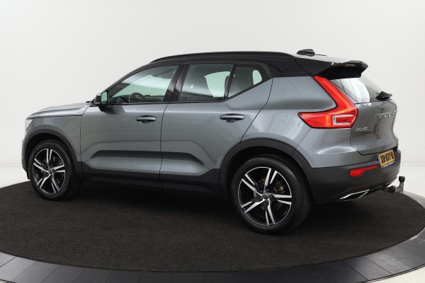 Volvo XC40 2.0 T4 R-Design | Trekhaak | Stoelverwarming | Adaptive cruise | Camera | Leder/Alcantara | Navigatie | Full LED