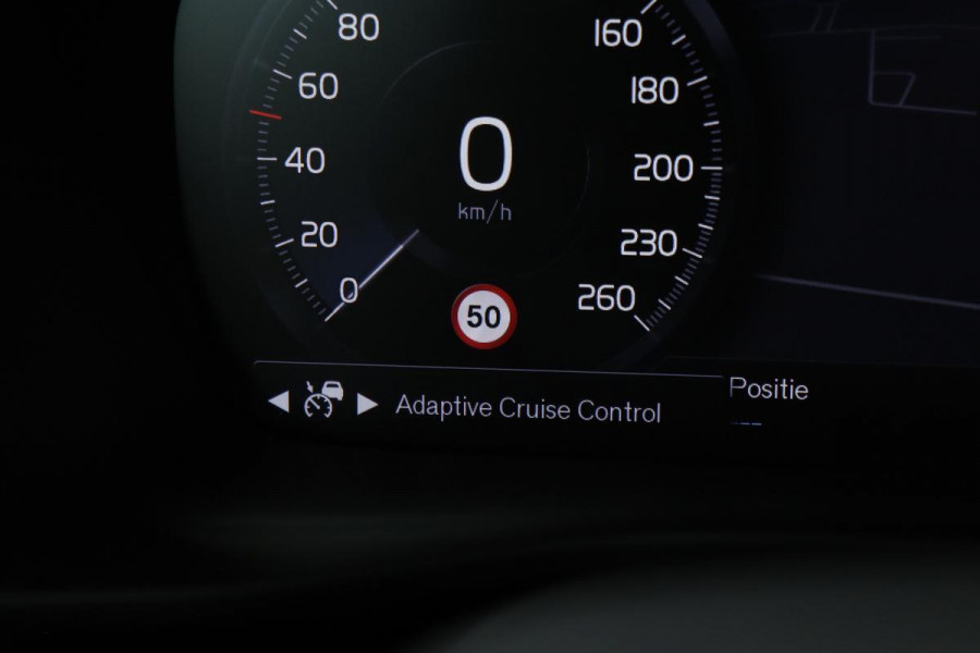 Volvo XC40 2.0 T4 R-Design | Trekhaak | Stoelverwarming | Adaptive cruise | Camera | Leder/Alcantara | Navigatie | Full LED