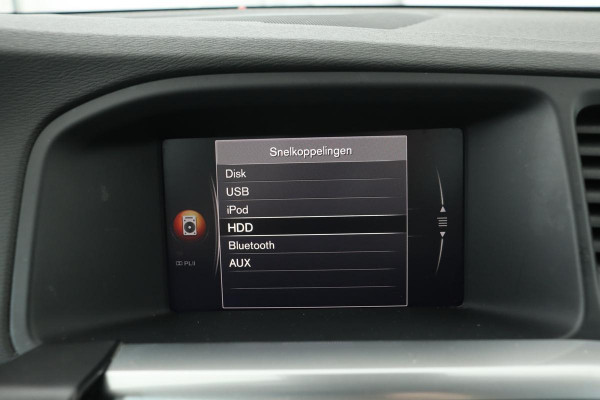 Volvo S60 1.5 T2 Polar+ | Leder | Stoel & stuurverwarming | Trekhaak | Standkachel | Harman/Kardon | Navigatie | Xenon | Camera | Memory | DAB