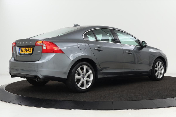 Volvo S60 1.5 T2 Polar+ | Leder | Stoel & stuurverwarming | Trekhaak | Standkachel | Harman/Kardon | Navigatie | Xenon | Camera | Memory | DAB