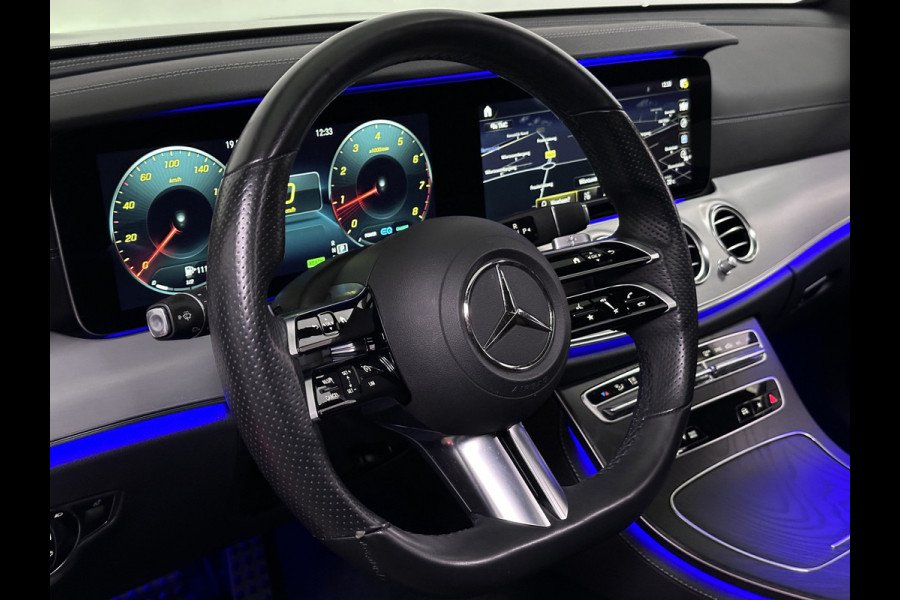 Mercedes-Benz E-Klasse Estate 200 AMG Night pakket | Panodak | 360 Camera | Carplay | Lederen Bekleding | Sfeerverlichting | Stoelverwarming | Lane Assist | Widescreen | Dodehoek Detectie | Sportstoelen |