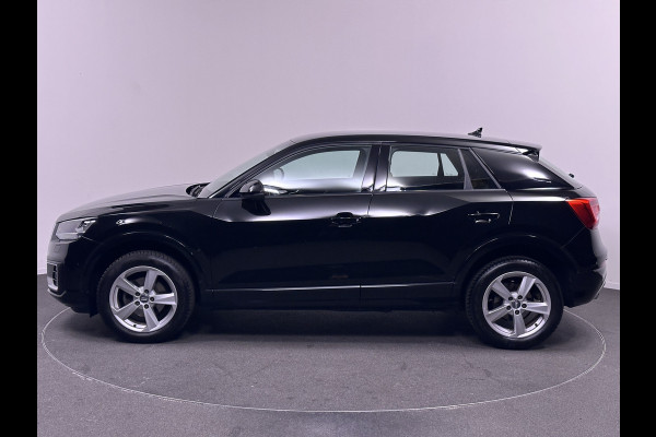 Audi Q2 30 TFSI Advanced edition | Carplay | Stoelverwarming | Cruise Control | Parkeersensor | Spraak Bedinging | Climate Control Connected Services |