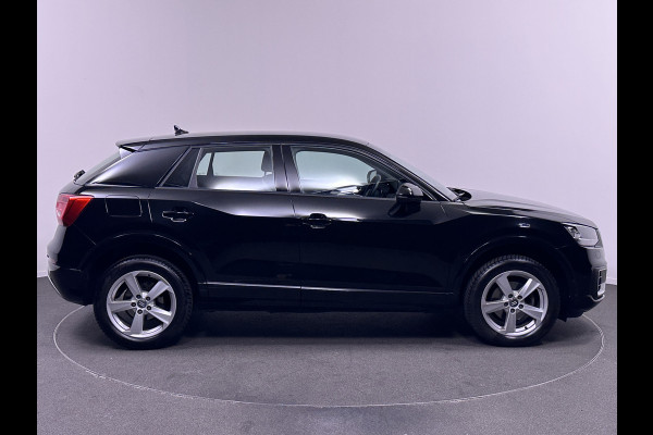 Audi Q2 30 TFSI Advanced edition | Carplay | Stoelverwarming | Cruise Control | Parkeersensor | Spraak Bedinging | Climate Control Connected Services |