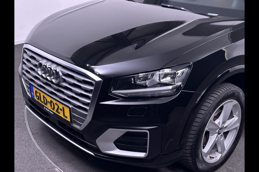 Audi Q2 30 TFSI Advanced edition | Carplay | Stoelverwarming | Cruise Control | Parkeersensor | Spraak Bedinging | Climate Control Connected Services |