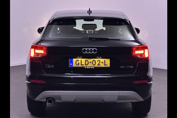 Audi Q2 30 TFSI Advanced edition | Carplay | Stoelverwarming | Cruise Control | Parkeersensor | Spraak Bedinging | Climate Control Connected Services |