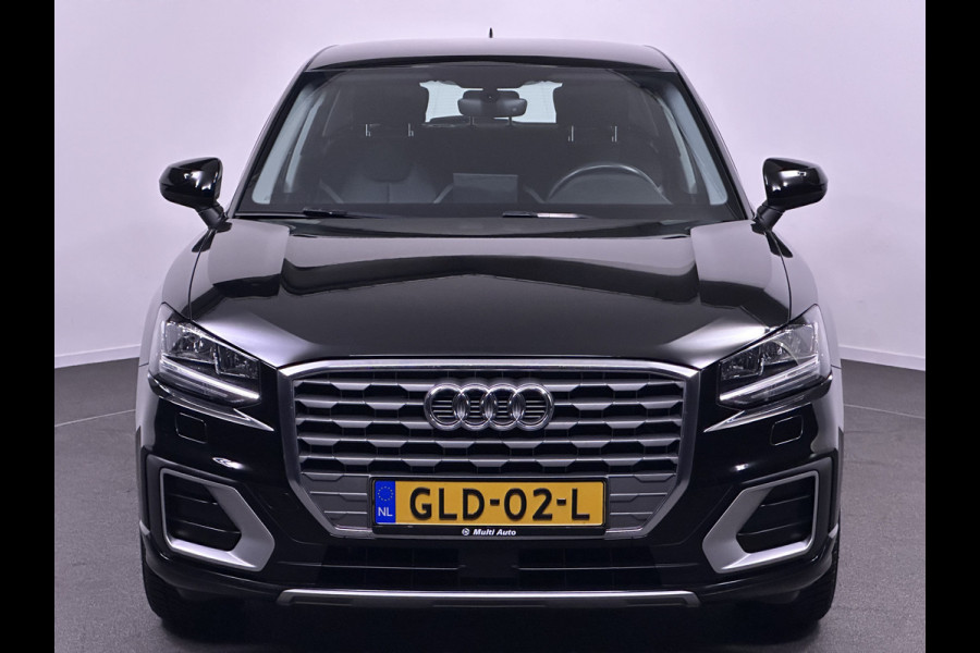 Audi Q2 30 TFSI Advanced edition | Carplay | Stoelverwarming | Cruise Control | Parkeersensor | Spraak Bedinging | Climate Control Connected Services |