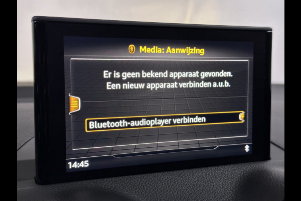 Audi Q2 30 TFSI Advanced edition | Carplay | Stoelverwarming | Cruise Control | Parkeersensor | Spraak Bedinging | Climate Control Connected Services |