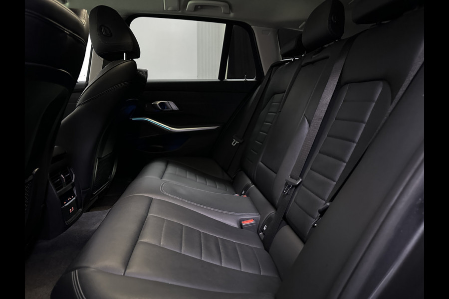 BMW 3 Serie Touring 330e Sportline Plug in Hybrid 293pk PHEV | Lederen Sportstoelen | Trekhaak af Fabriek | Adaptive Cruise | Harman Kardon | Laser LED | Head Up | Sfeerverlichting | Apple Carplay |