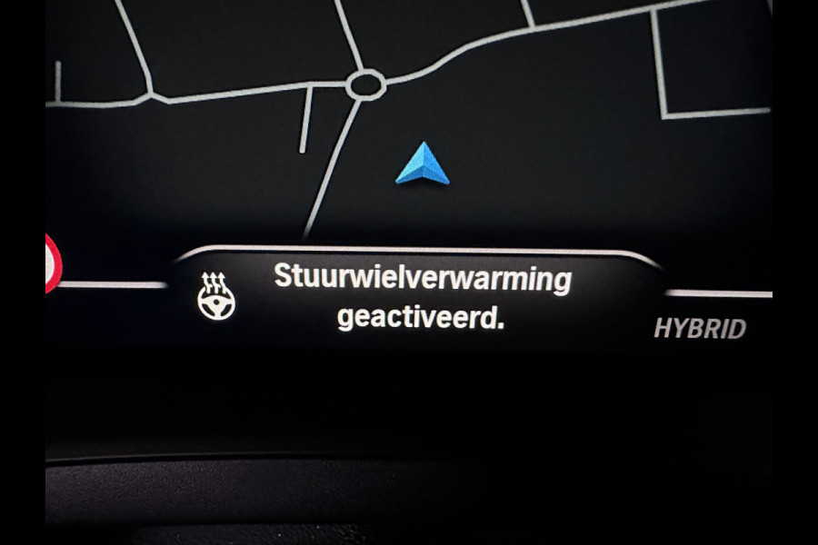 BMW 3 Serie Touring 330e Sportline Plug in Hybrid 293pk PHEV | Lederen Sportstoelen | Trekhaak af Fabriek | Adaptive Cruise | Harman Kardon | Laser LED | Head Up | Sfeerverlichting | Apple Carplay |