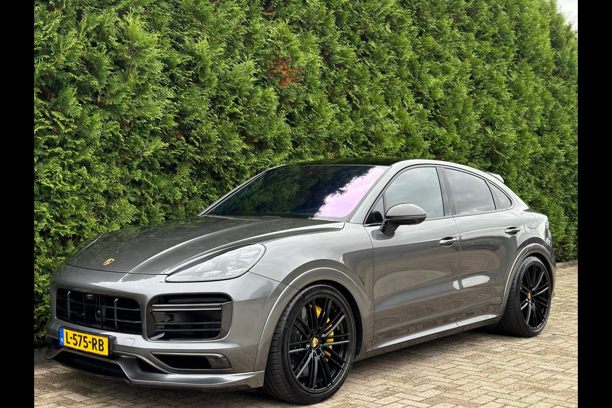 Porsche Cayenne Coupé 4.0 Turbo S E-Hybrid TechArt Carbon Approved