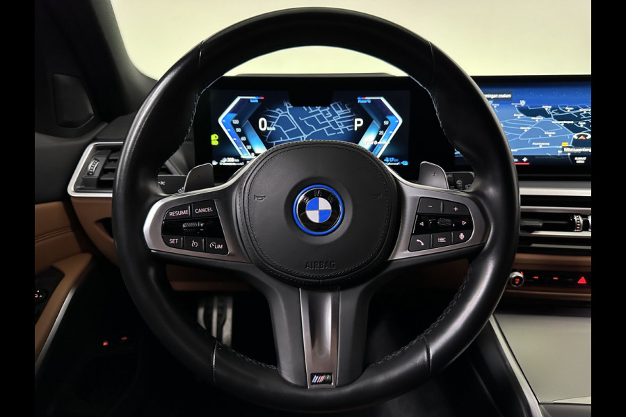 BMW 3 Serie Touring 330e M Sport Facelift Plug In Hybrid PHEV | Panodak | Lederen Competition Stoelen Memory | Trekhaak af Fabriek | Widescreen Navi | Head Up | 19 "L.M | Camera | Apple Carplay |