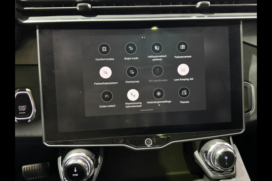 Lynk & Co 01 1.5 MILD Hybride PANO/CAMERA/AUTO-PILOT/MEMORY/APPLE-CARPLAY